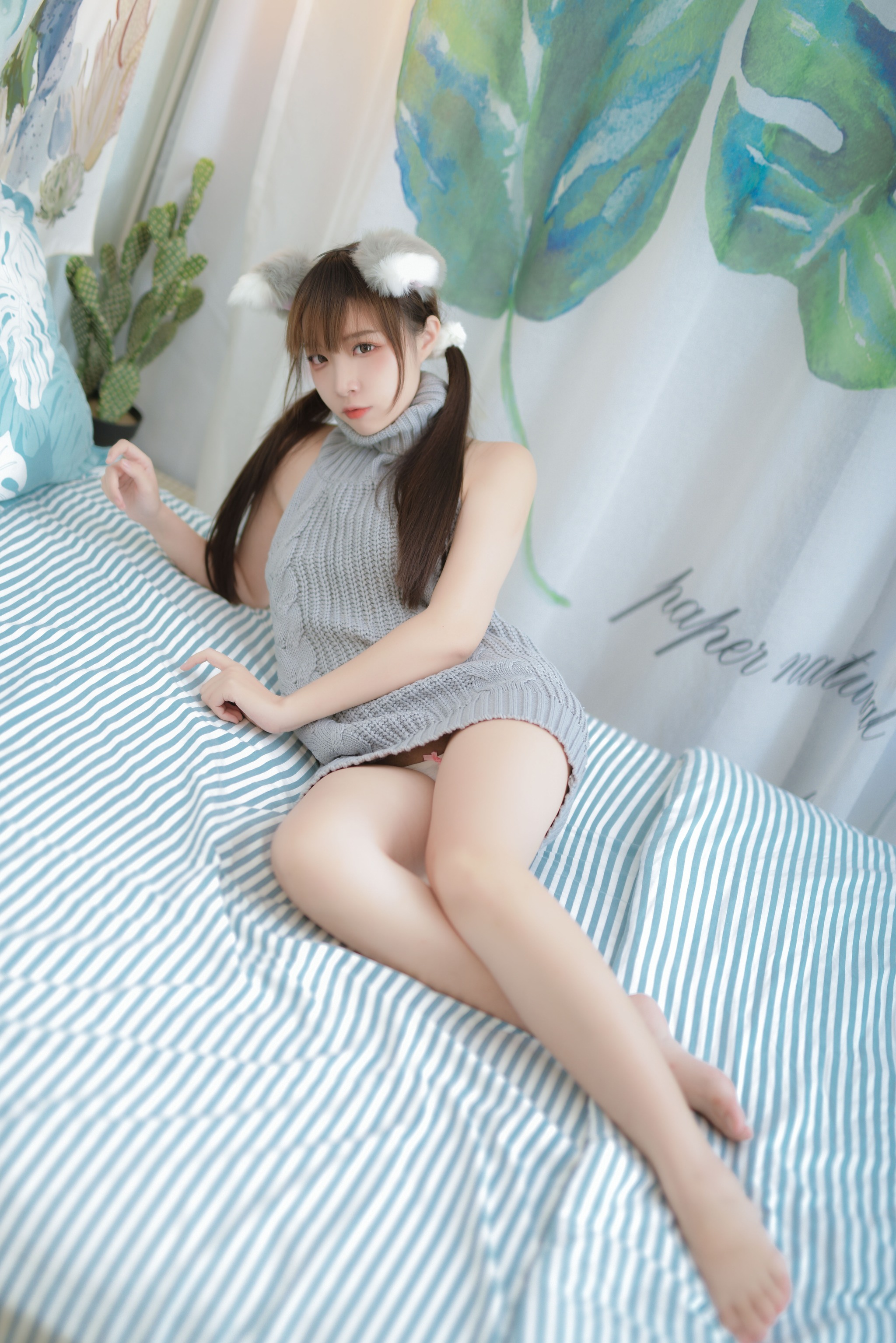 图片[1]-二佐Nisa – NO.013 二佐 宠物少女 私房露背毛衣 [17P]-XikXak
